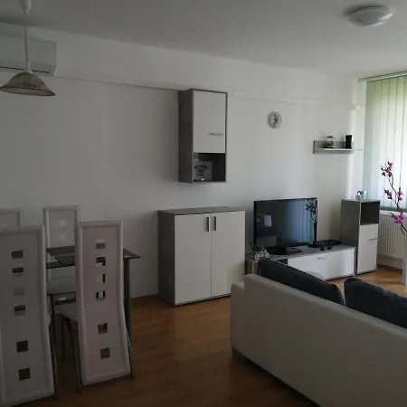 Apartment Crystal Apartman Hajduszoboszlo