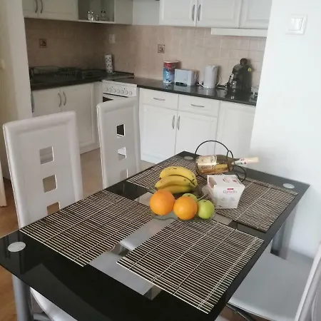 Crystal Apartman *